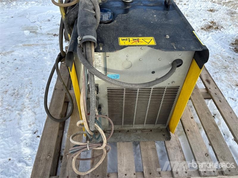Esab 5200cw MIG Electric Welder Metināšanas iekārtas