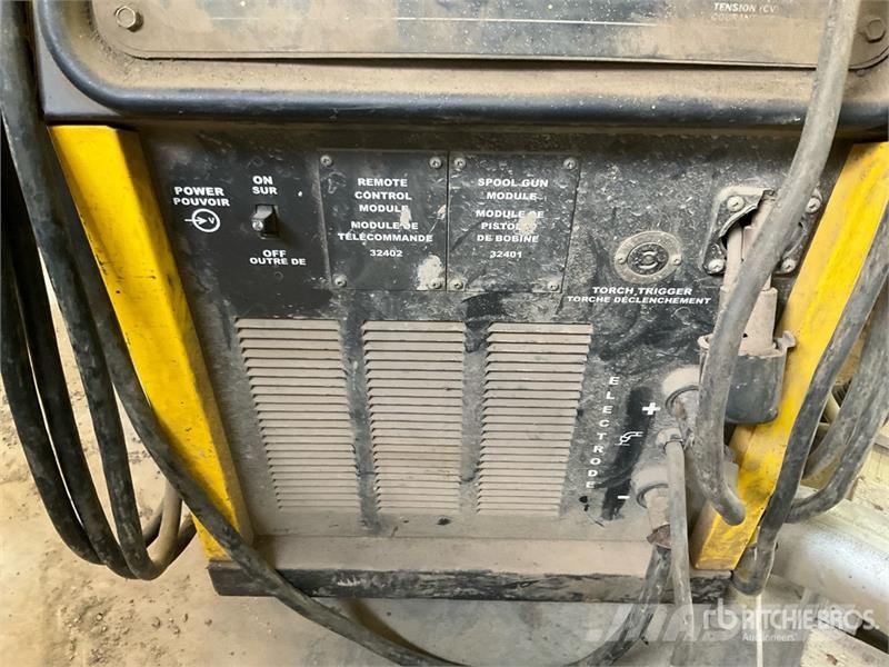 Esab Multimaster 260 250 A Multi-Process Electric Welde Poste à souder