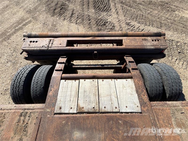 ETM 53 ft Tri/A Folding Neck Trailer Raskeveohaagised