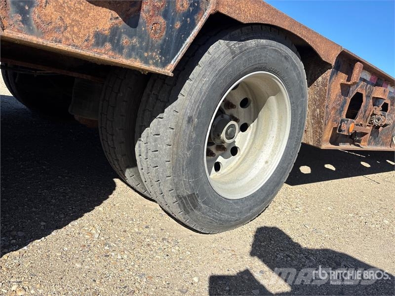 ETM 53 ft Tri/A Folding Neck Trailer Raskeveohaagised