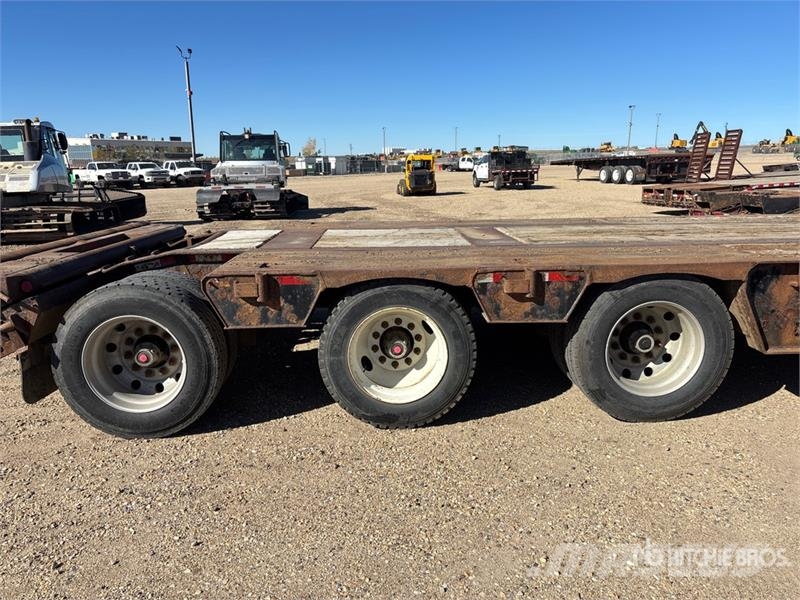 ETM 53 ft Tri/A Folding Neck Trailer Raskeveohaagised