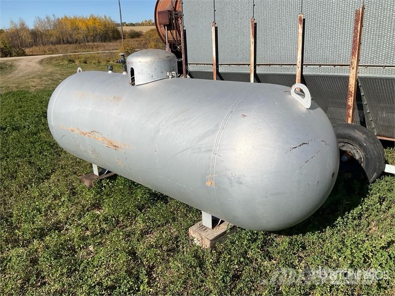 Eveready A500H 500 gal Steel Propane Tank Fuel and additive tanks