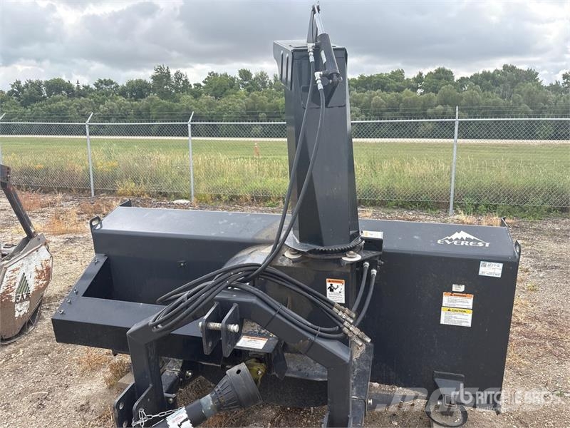 Everest 6096C 8 ft 2 in 3-Point Hydraulic Snow Blower Lumilingot