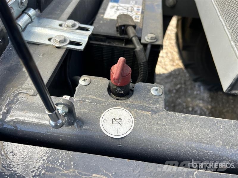 Everun ER2500 Telescopic Wheel Loader (Unused) Pale gommate