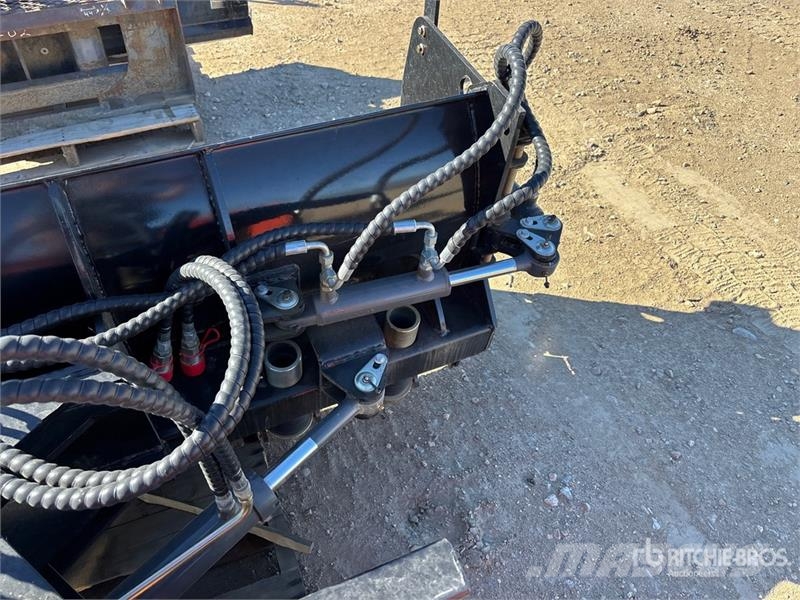 Everun ER2500F 114 in Skid Steer Snow Blade Snežne deske in plugi