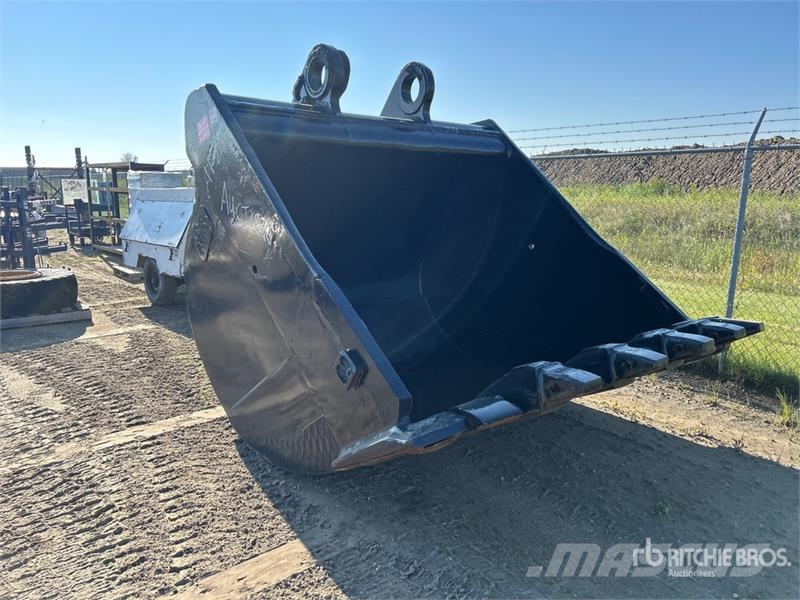 EX1200 94 in 6.5 cyd Q/C Excavator Bucket 挖斗