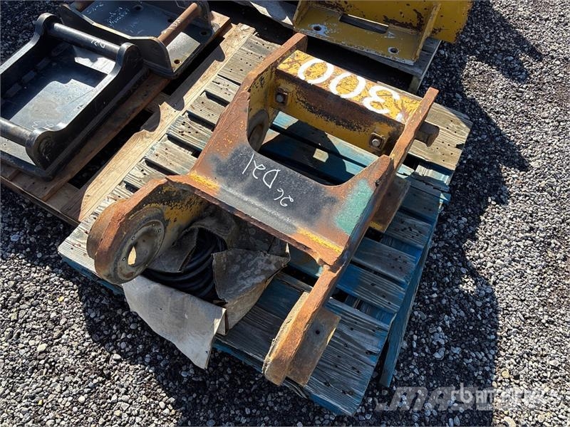  Excavator Coupler - Fits 300 Series Conectores rápidos