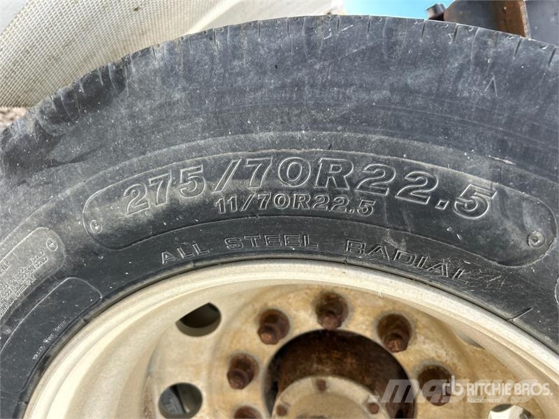 Express Nitro-Stinger S/A Booster Axle مقطورات أخرى