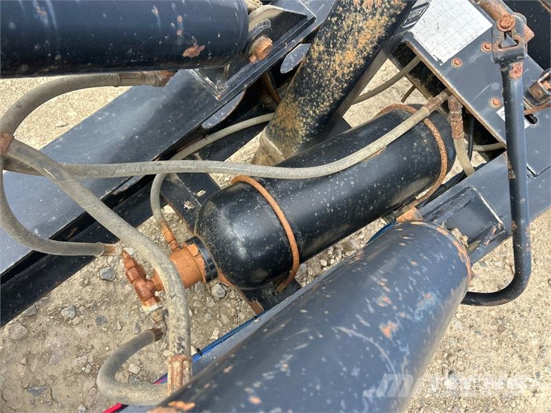 Express Nitro-Stinger S/A Booster Axle مقطورات أخرى