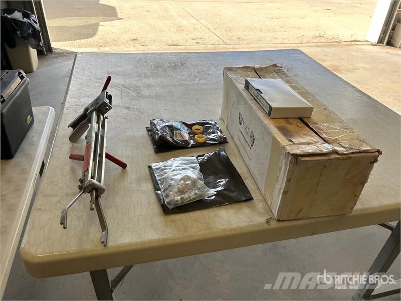 EZE Bloodless Castrator Άλλα μηχανήματα κτηνοτροφίας και εξαρτήματα
