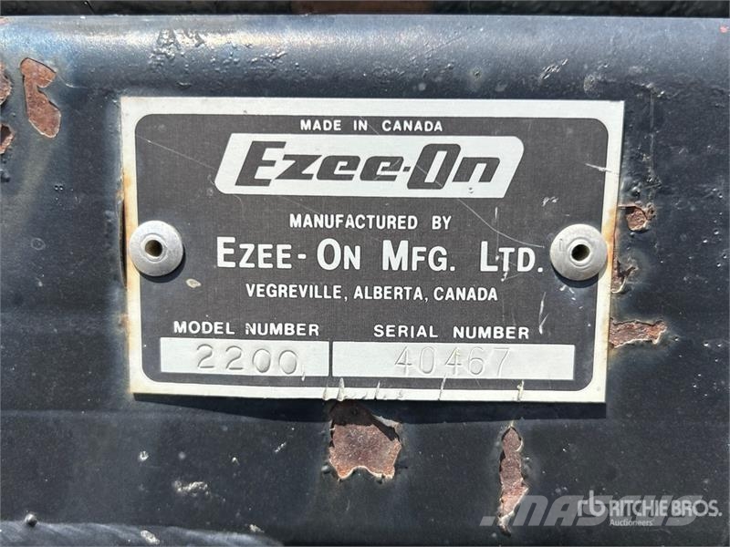 Ezee-on 2200 S/A Hydraulic Post Pounder Sprzęt ogrodzeniowy