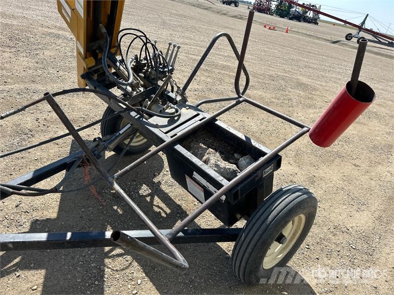 Ezee-on 2200 S/A Hydraulic Post Pounder Sprzęt ogrodzeniowy