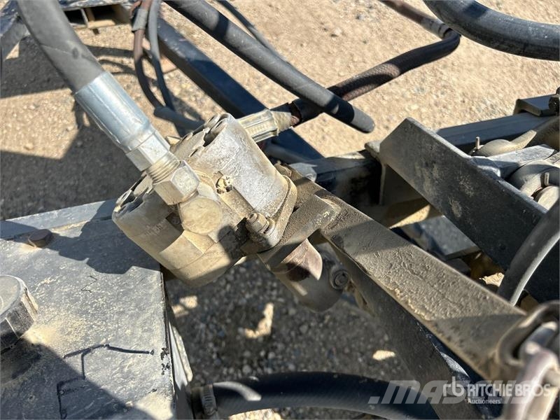 Ezee-on 2200 S/A Hydraulic Post Pounder Sprzęt ogrodzeniowy
