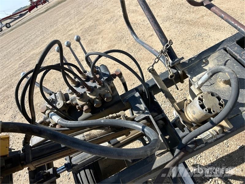 Ezee-on 2200 x 1 ft S/A Hydraulic Post Pounder Fencing equipment