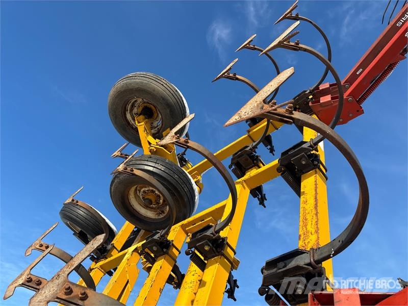 Ezee-on 5300 40 ft Cultivator Cultivatoren