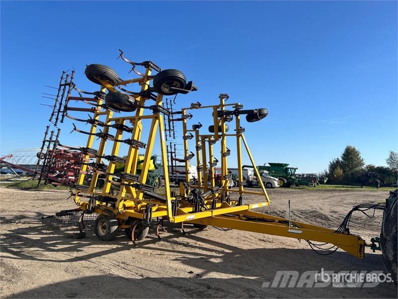 Ezee-on 5300 40 ft Cultivator Cultivadoras