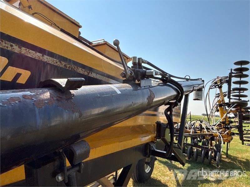 Ezee-on 5500 32 ft Air Drill Mechanické secí stroje