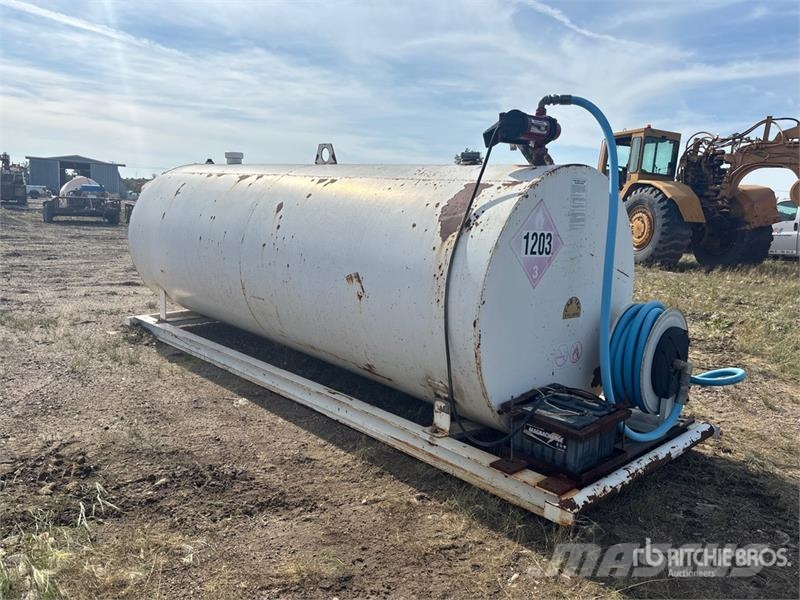 Fab Tec 1000 gal Skid Mounted Steel Diesel Fuel Tank Kraftstoff- und Zusatzstoffbehälter