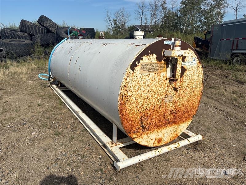 Fab Tec 1000 gal Skid Mounted Steel Diesel Fuel Tank Kraftstoff- und Zusatzstoffbehälter
