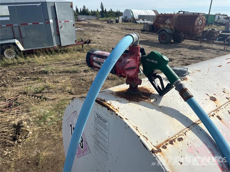Fab Tec 1000 gal Skid Mounted Steel Diesel Fuel Tank Kraftstoff- und Zusatzstoffbehälter