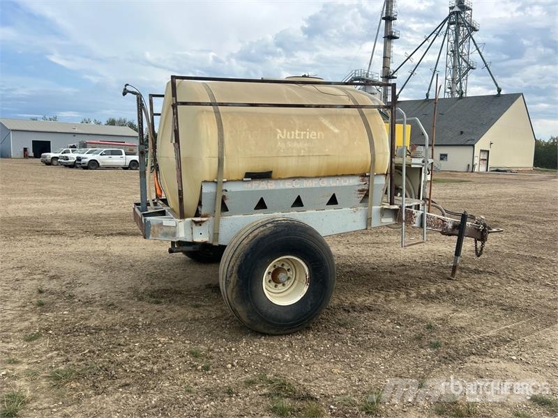 Fab Tec 1200 S/A Pull-Type Sprayer Vlečne škropilnice