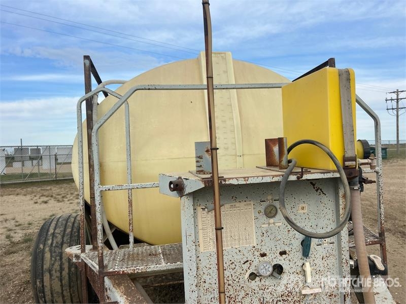 Fab Tec 1200 S/A Water Tank Anhängespritzen