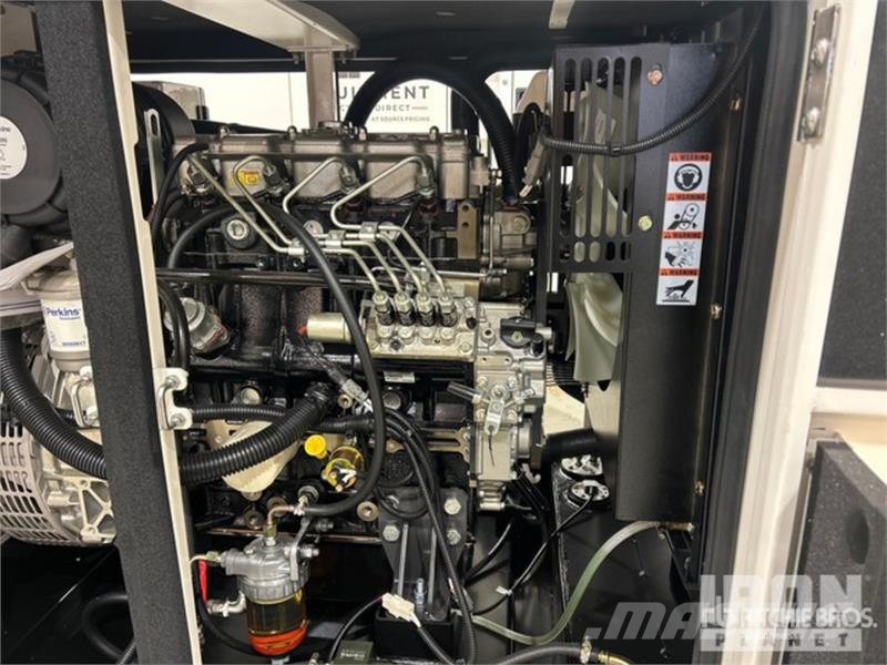  Factory Equipment Direct WK25PS 25 kW Skid-Mounted Dízel áramfejlesztők