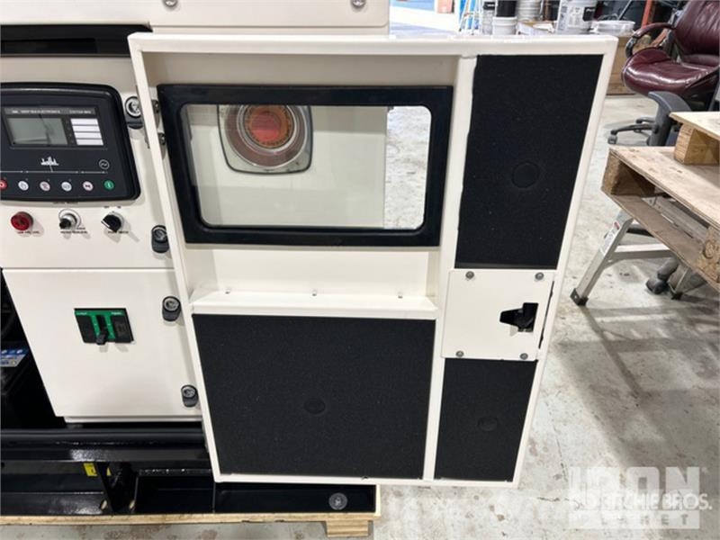  Factory Equipment Direct WK25PS 25 kW Skid-Mounted Dízel áramfejlesztők