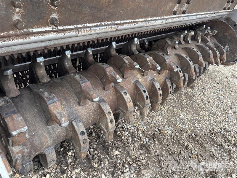 FAE SFM-250 8 ft 4 in 3-Point Mulcher Subsoiler Altre macchine e accessori per l'aratura