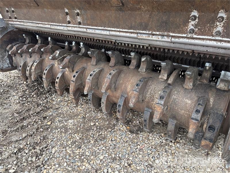 FAE SFM-250 8 ft 4 in 3-Point Mulcher Subsoiler Altre macchine e accessori per l'aratura