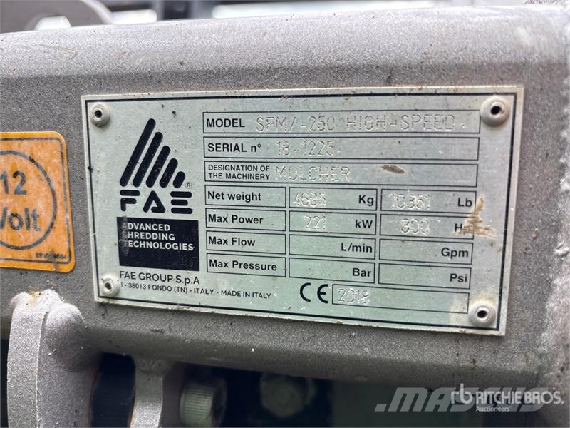 FAE SFM-250 8 ft 4 in 3-Point Mulcher Subsoiler Altre macchine e accessori per l'aratura