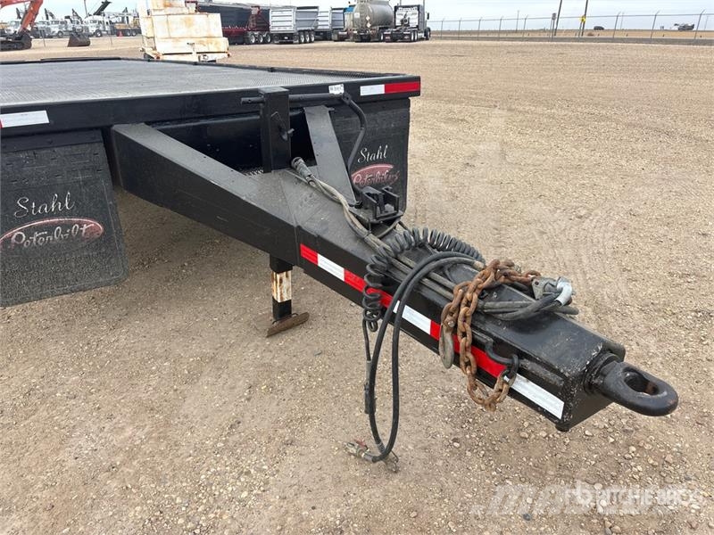 Falcon 33 ft Tri/A Flatbed Trailer Lavaperävaunut