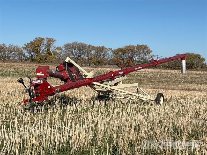 Farm King 1060 10 in x 60 ft Swing Grain Auger Konveieriseadmed