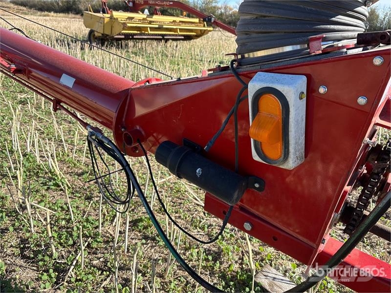 Farm King 1060 10 in x 60 ft Swing Grain Auger Транспортное оборудование