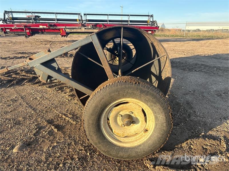 Farm King 113 in Swath Roller Schwader