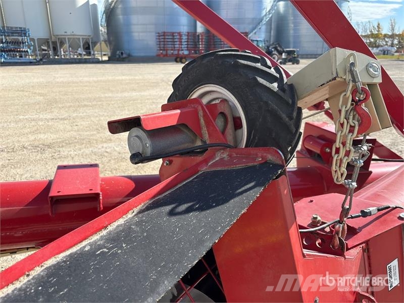 Farm King 13 in x 114 ft Swing Grain Auger Транспортне обладнання