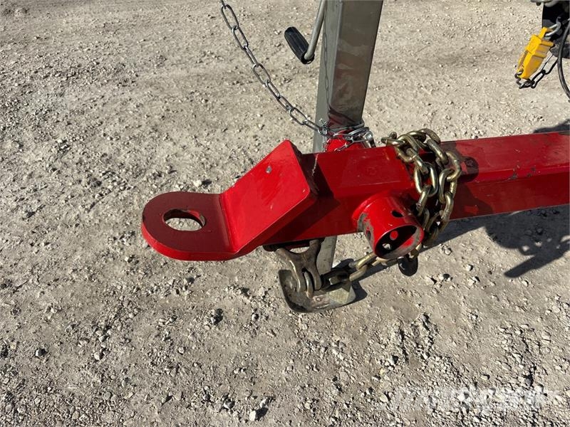 Farm King 13 in x 114 ft Swing Grain Auger Транспортне обладнання