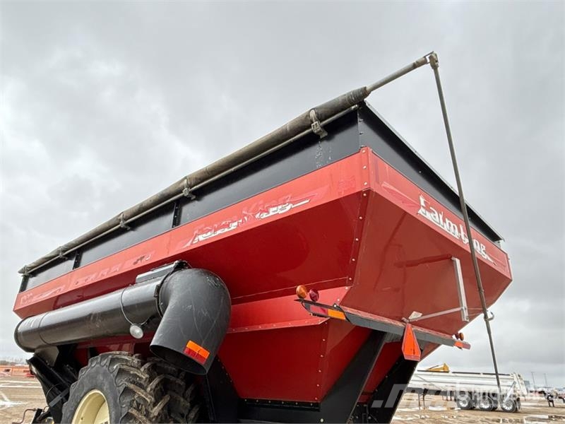 Farm King 1360 Grain Cart مقطورة حبوب