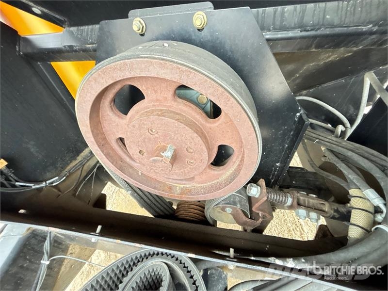 Farm King 1360 Grain Cart مقطورة حبوب