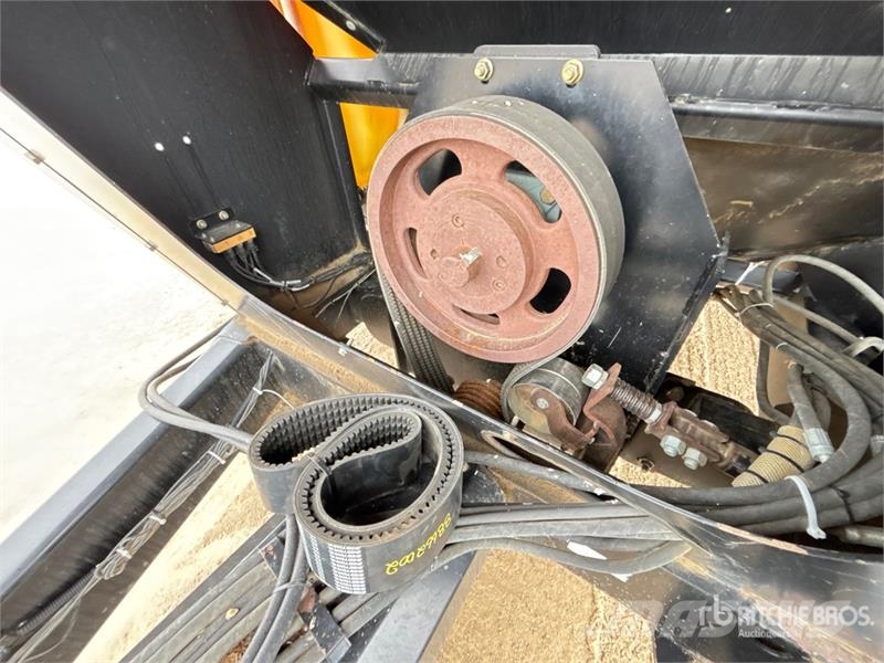Farm King 1360 Grain Cart مقطورة حبوب
