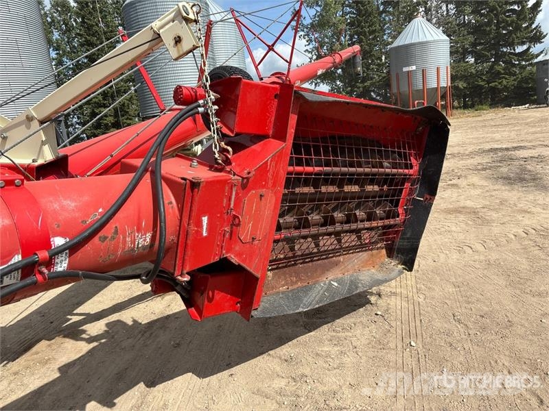 Farm King 1370 معدات نقل
