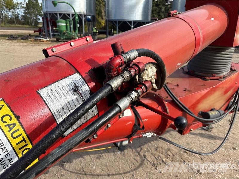 Farm King 1370 Transportēšanas aprīkojums