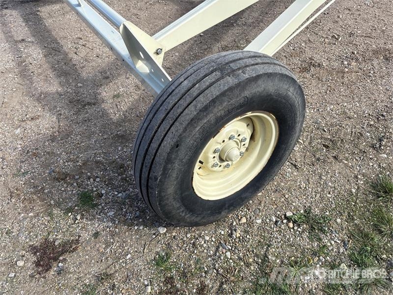 Farm King 1370 Transportēšanas aprīkojums