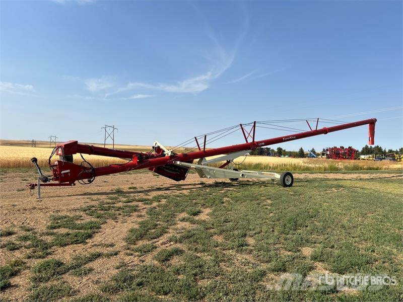 Farm King 1370 معدات نقل