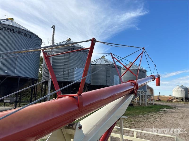 Farm King 1370 Transportēšanas aprīkojums