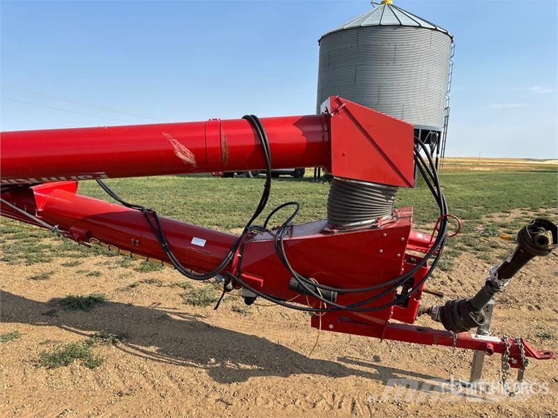 Farm King 1370 معدات نقل