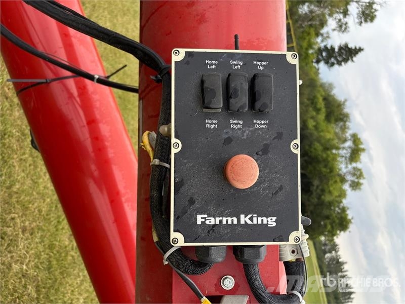 Farm King 1385 معدات نقل