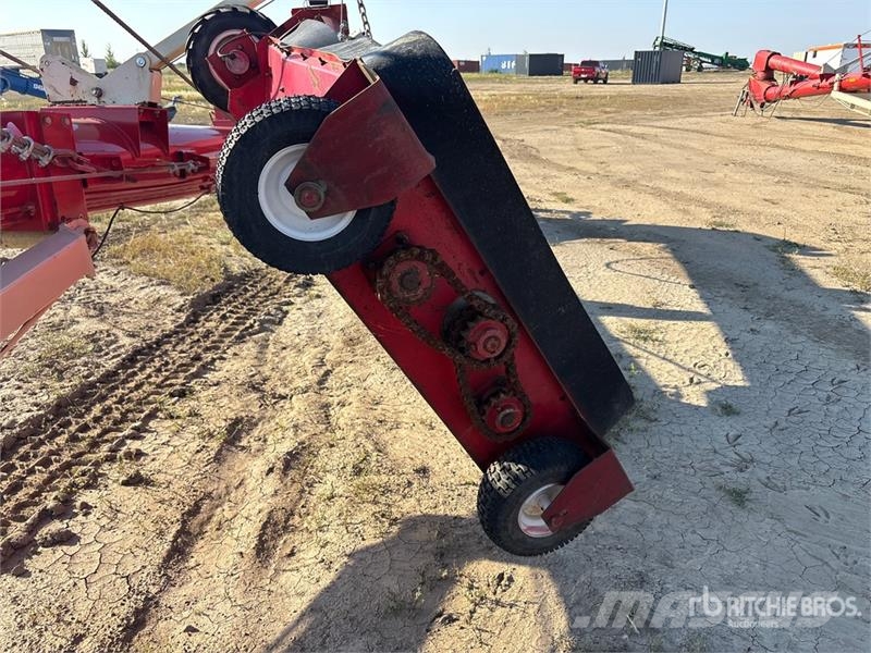 Farm King 16 in x 100 ft Swing Grain Auger معدات نقل