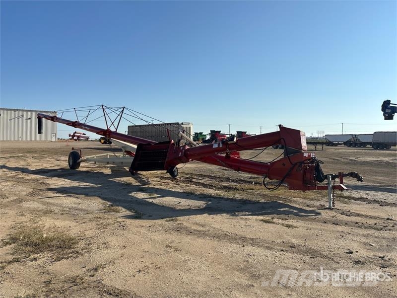 Farm King 16 in x 100 ft Swing Grain Auger معدات نقل