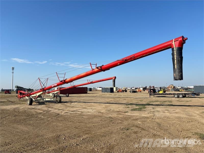 Farm King 16 in x 100 ft Swing Grain Auger معدات نقل
